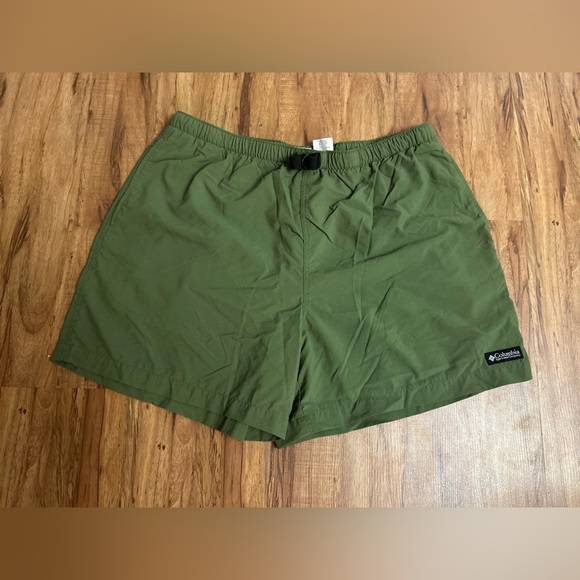 Columbia Shorts - Picture 2 of 8
